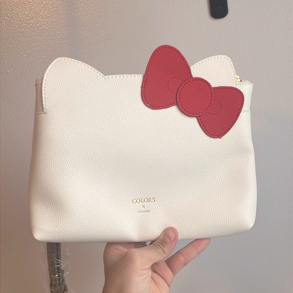 Hello kitty white crossbody purse